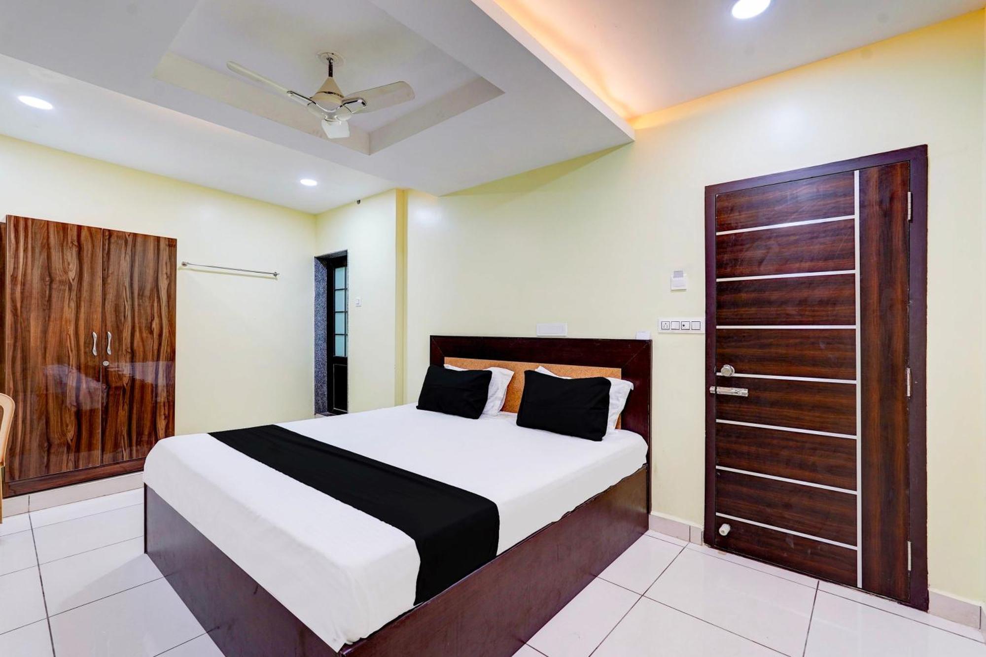 Super Hotel O Perungalathur Near Bus Stand Ченнаи Экстерьер фото