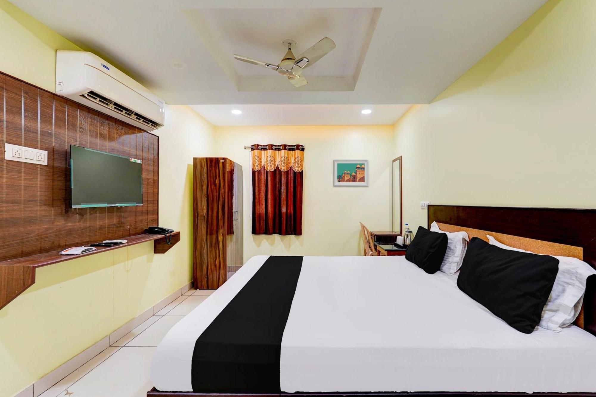 Super Hotel O Perungalathur Near Bus Stand Ченнаи Экстерьер фото